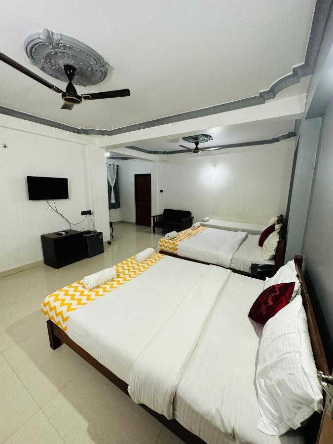 Hotel Baga Bay 200 Meters From Baga Beach Exterior photo