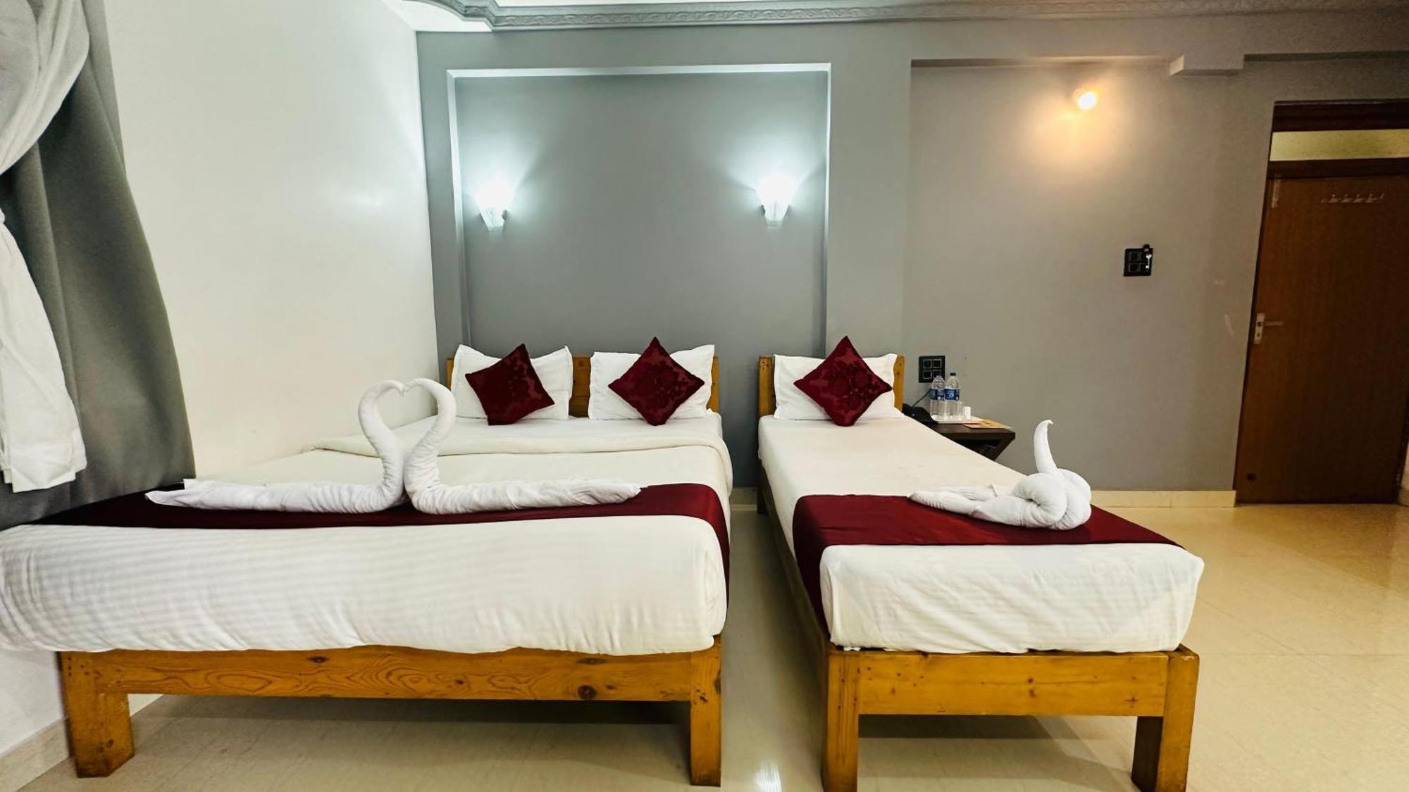 Hotel Baga Bay 200 Meters From Baga Beach Exterior photo
